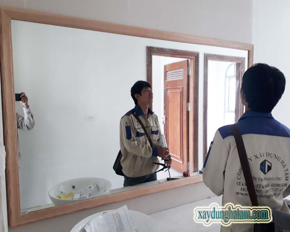 gương nhà vệ sinh
