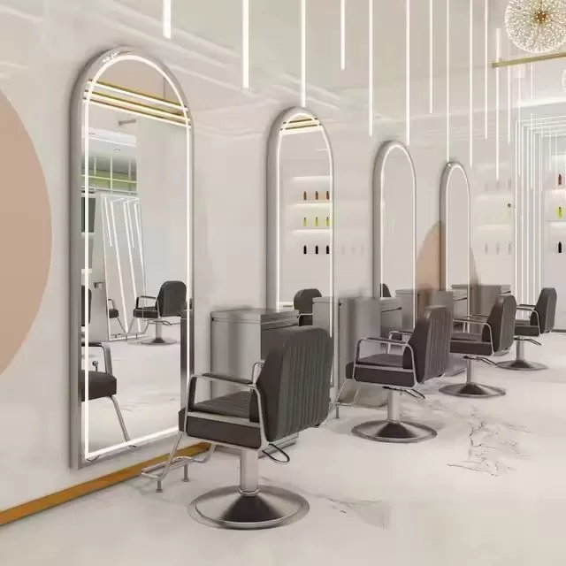 Gương cắt tóc có kèm đèn LED tăng ánh sáng