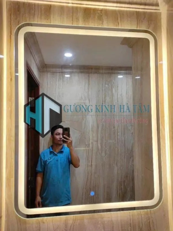 Gương led cảm ứng bàn trang điểm