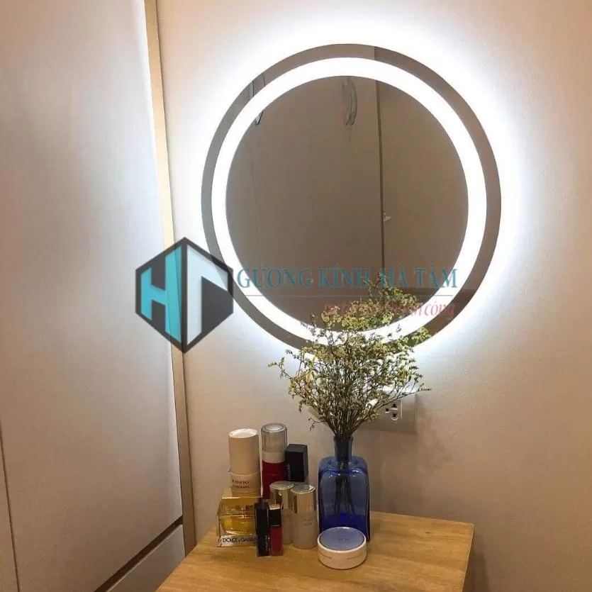 Gương bàn trang điểm hình tròn có LED, có cảm ứng