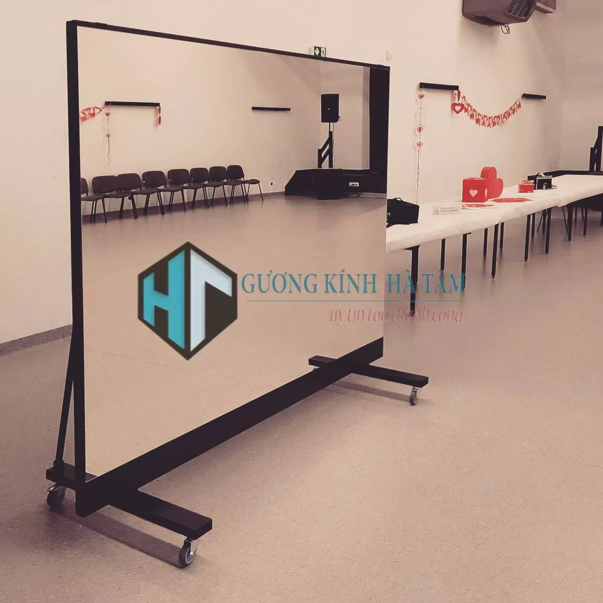 Gương Phòng Tập Di Động - Sự Lựa Chọn Thông Minh Cho Phòng Tập Của Bạn