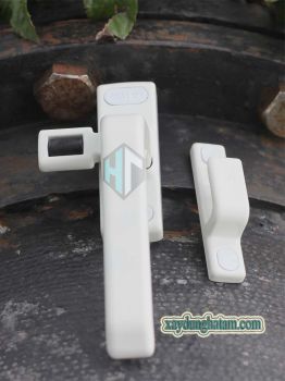 Phụ kiện cửa nhựa gồm những gì.?