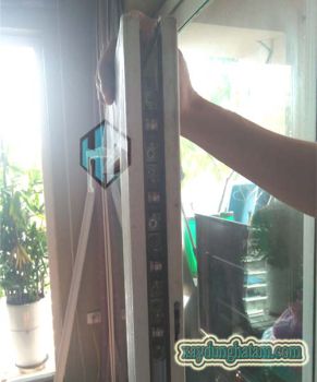Giải pháp xử lí tình huống cửa nhôm mở trượt không mở được, giải pháp khắc phục