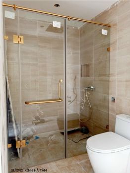 VÁCH TẮM KÍNH ĐẸP MÃI VỚI THỜI GIAN