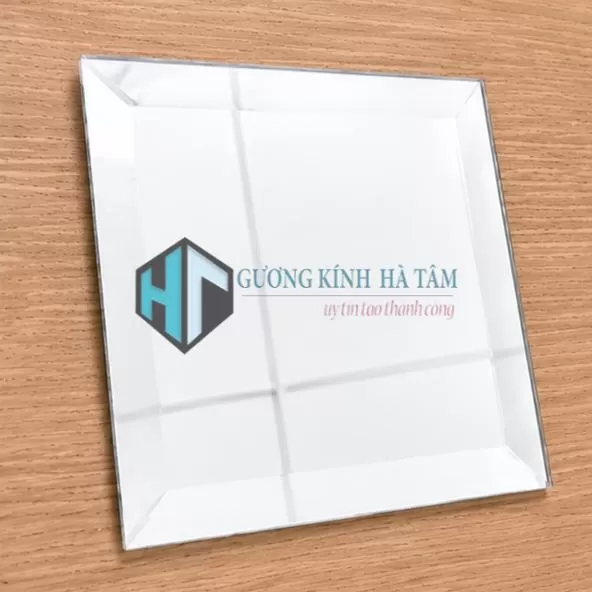 Gương bỉ AGC màu trắng